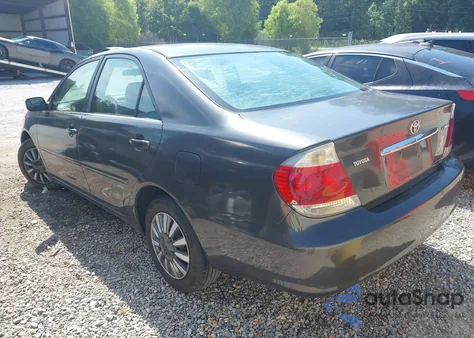2005 Toyota Camry Std z USA, uszkodzony, nr VIN 4T1BE32K05U515277